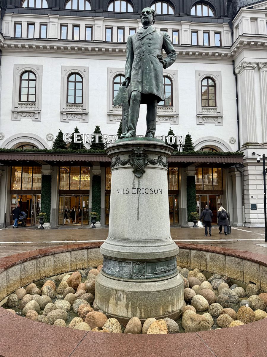 Statue of Nils Ericson